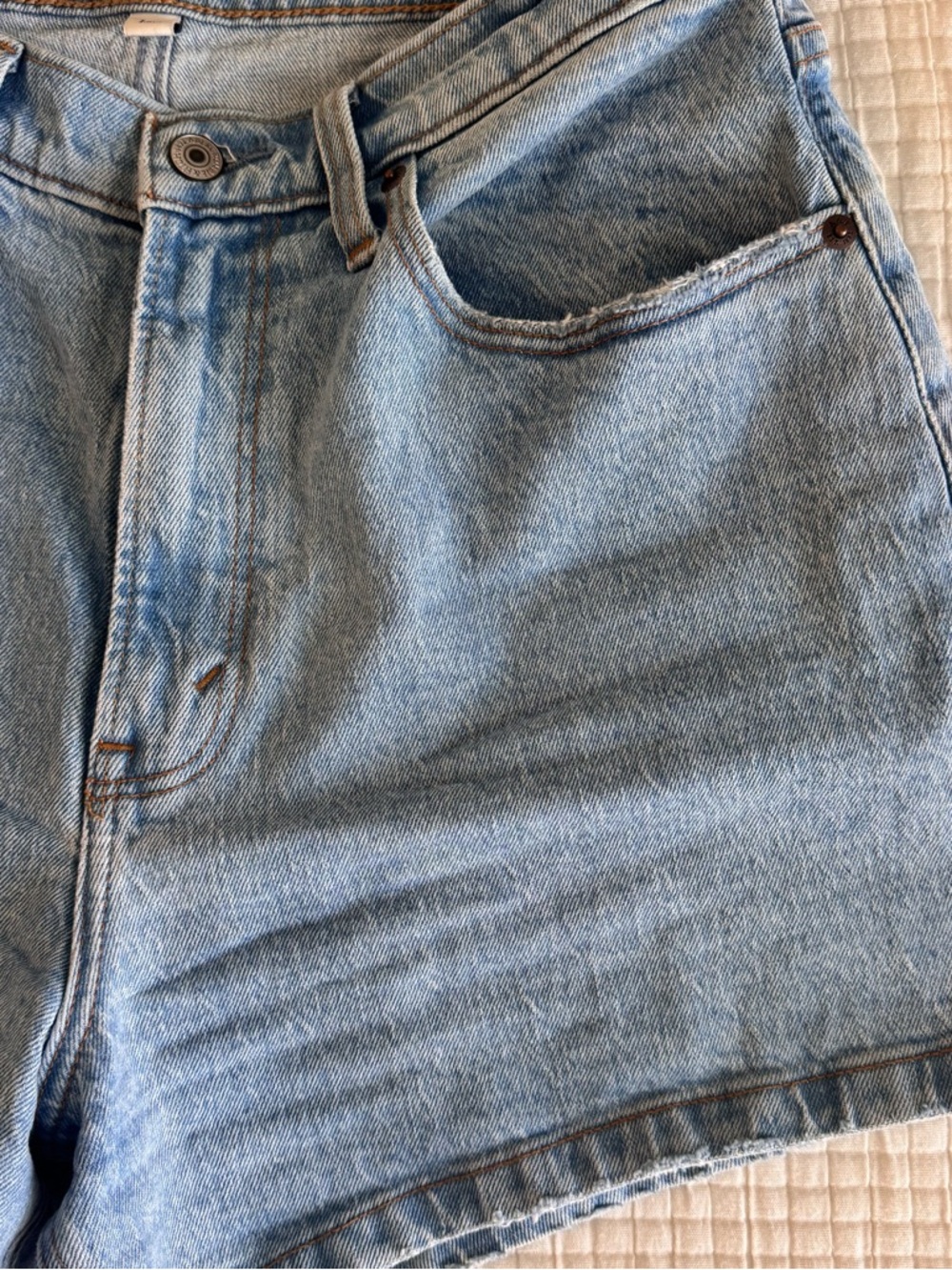 Abercrombie & Fitch Light Blue Denim Jean Shorts - Curve Love Fit - Picture 3 of 4